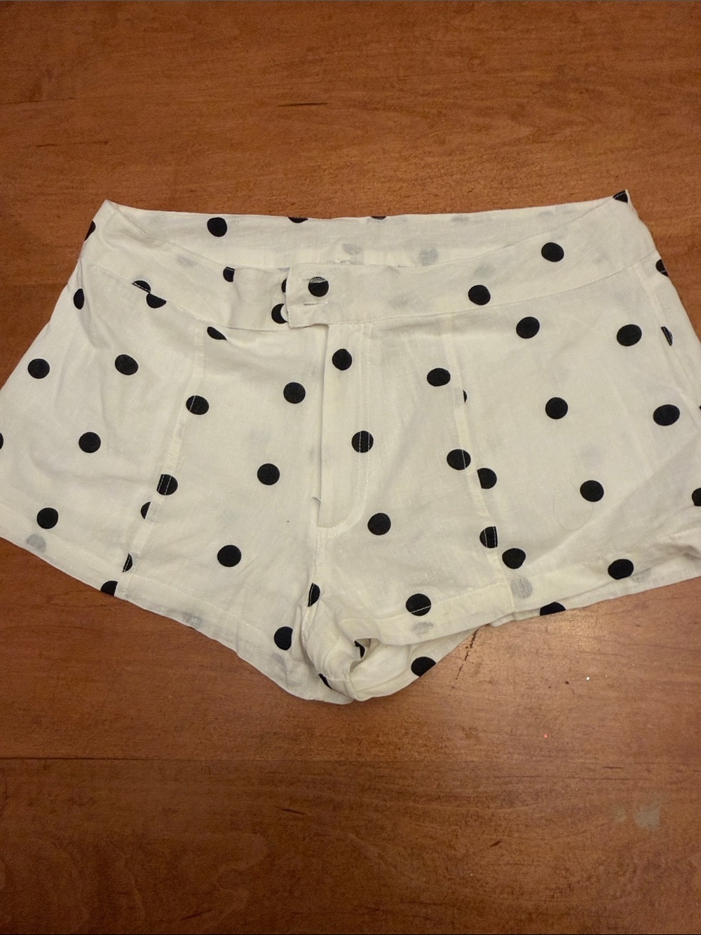 Princess Polly polka dot mini shorts - Picture 13 of 16